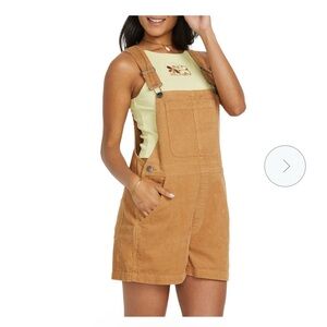 Billabong sand canyon corduroy shortalls size medium